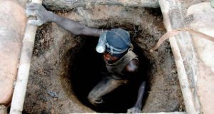 Canada’s Barrick Gold seeks to resolve mine dispute with Mali