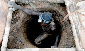 13 persons buried alive in collapsed Plateau mine