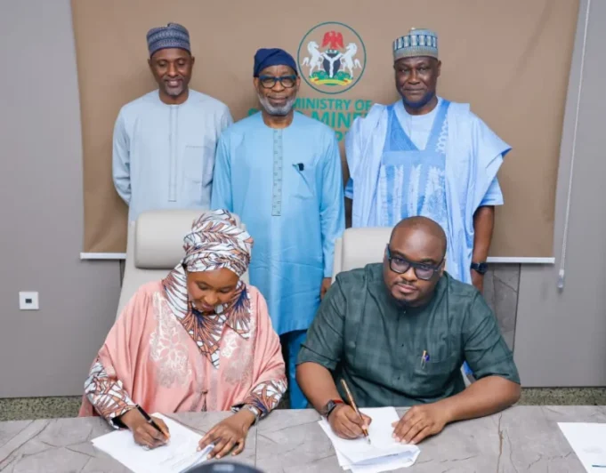 FG, AFC sign landmark $1.3b Alumina deal