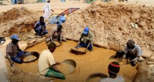 Sudanese govt introduces measures to regulate traditional mining, curb smuggling