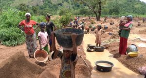 Nasarawa Monarch Imposes N50,000 Fine on Parents Over Child Labour at Mining Sites