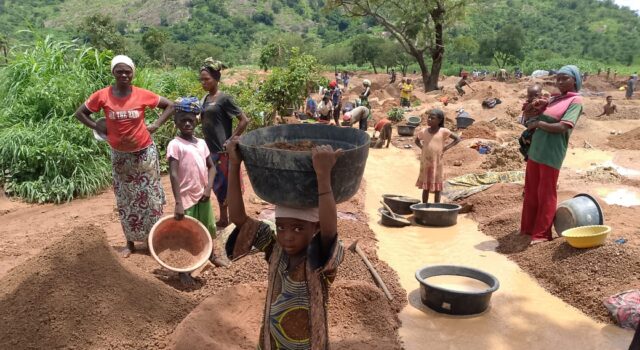 Nasarawa Monarch Imposes N50,000 Fine on Parents Over Child Labour at Mining Sites
